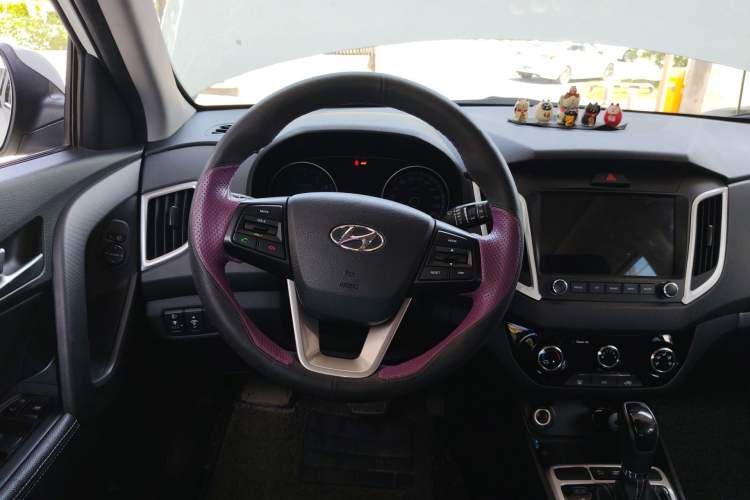 Used Hyundai ix25 2017 1.6L Automatic Smart Version Steering Wheel