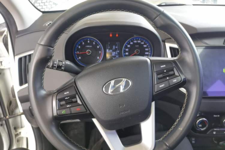 Used Hyundai ix25 2017 1.6L Automatic Smart Version Steering Wheel