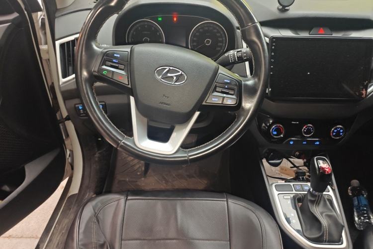 Used Hyundai ix25 2017 1.6L Automatic Smart Version Steering Wheel
