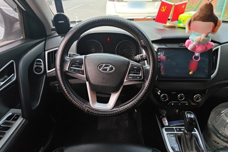 Used Hyundai ix25 2017 1.6L Automatic Smart Version Steering Wheel