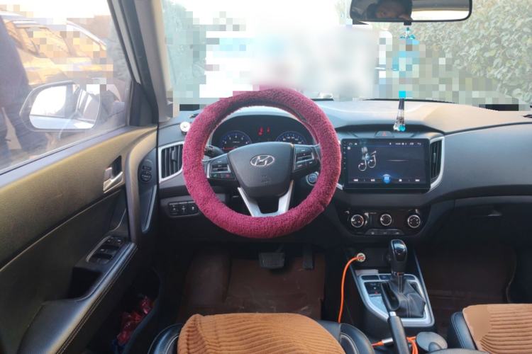 Used Hyundai ix25 2017 1.6L Automatic Smart Version Steering Wheel