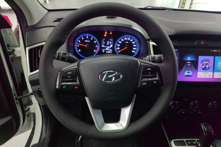 Used Hyundai ix25 2017 1.6L Automatic Smart Version Steering Wheel