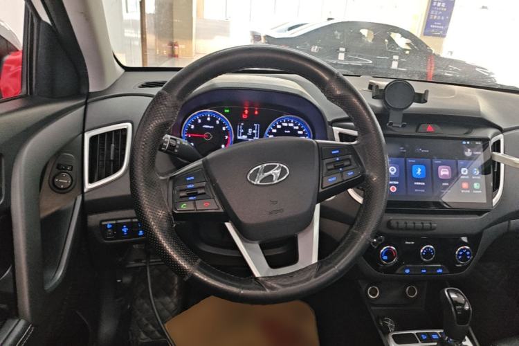 Used Hyundai ix25 2017 1.6L Automatic Smart Version Steering Wheel