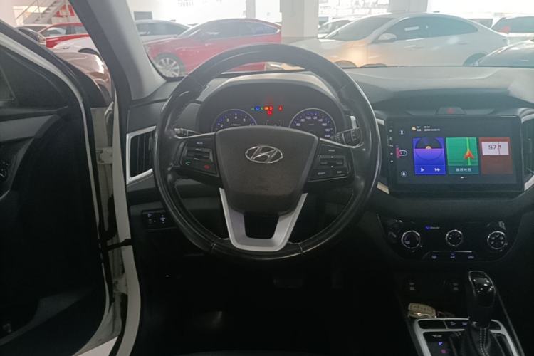 Used Hyundai ix25 2017 1.6L Automatic Smart Version Steering Wheel