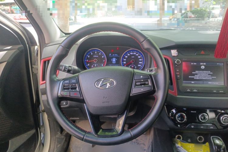 Used Hyundai ix25 2017 1.4T Automatic Smart Version Steering Wheel