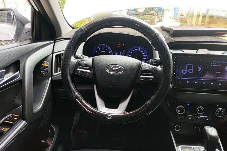 Used Hyundai ix25 2017 1.6L Automatic Smart Version Steering Wheel