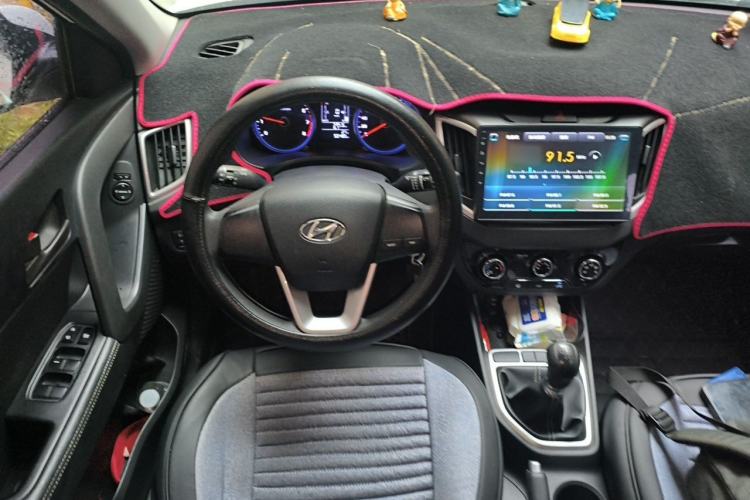 Used Hyundai ix25 2017 1.6L Manual Fashion Model Steering Wheel