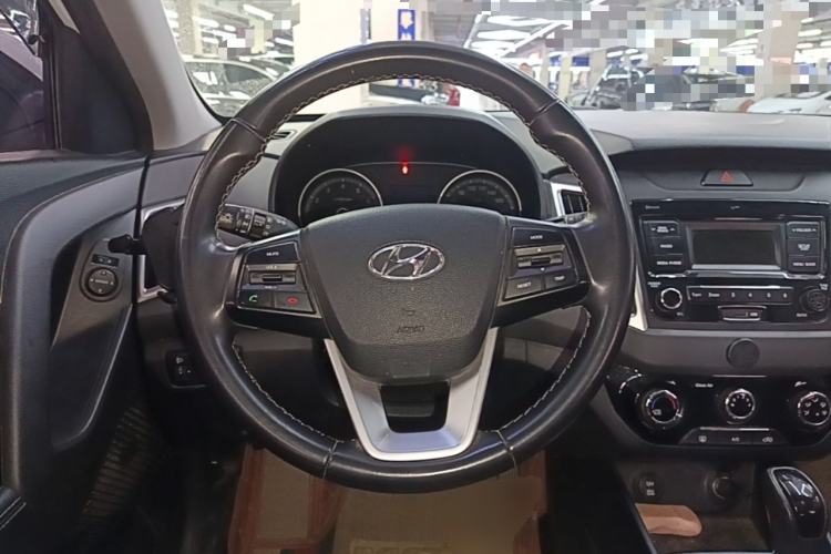Used Hyundai ix25 2017 1.6L Automatic Smart Version Steering Wheel
