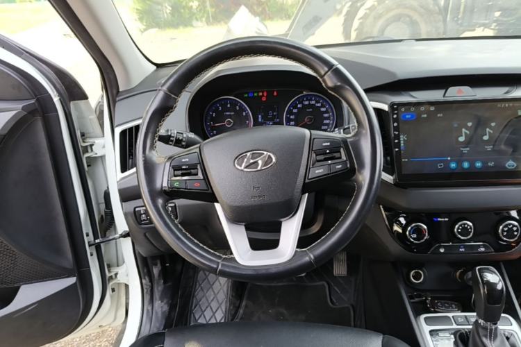 Used Hyundai ix25 2017 1.6L Automatic Smart Version Steering Wheel
