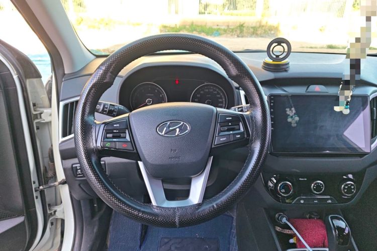 Used Hyundai ix25 2017 1.6L Automatic Smart Version Steering Wheel