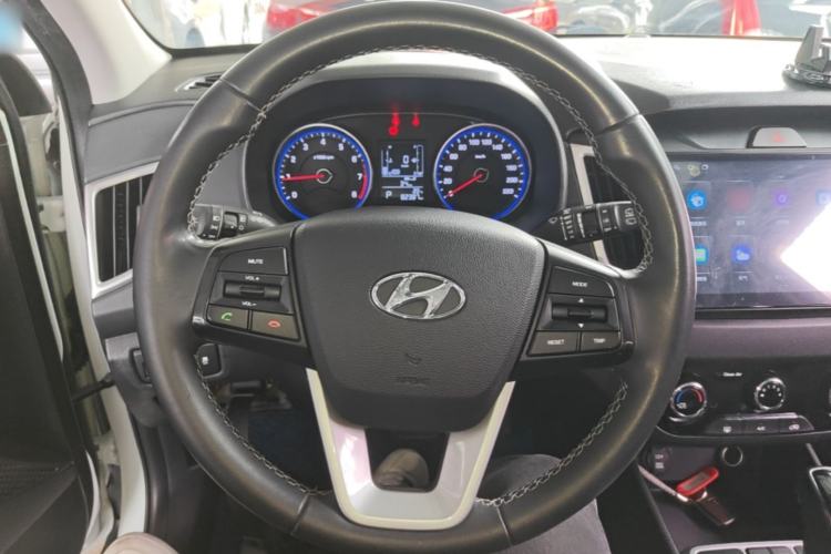 Used Hyundai ix25 2017 1.6L Automatic Smart Version Steering Wheel