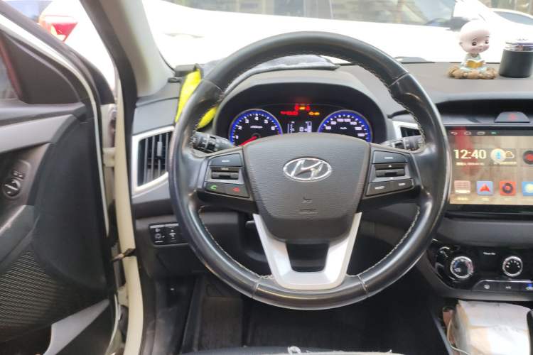 Used Hyundai ix25 2017 1.6L Automatic Smart Version Steering Wheel