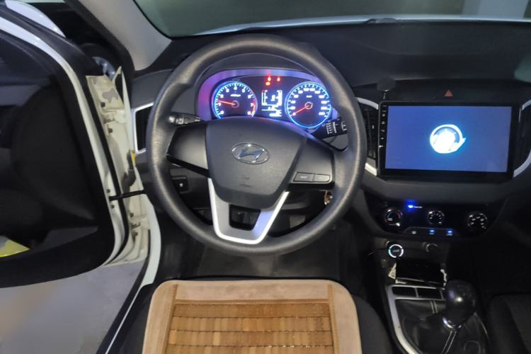Used Hyundai ix25 2017 1.6L Manual Fashion Model Steering Wheel