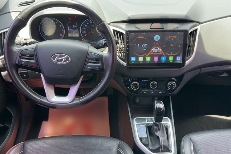 Used Hyundai ix25 2017 1.6L Automatic Smart Version Steering Wheel