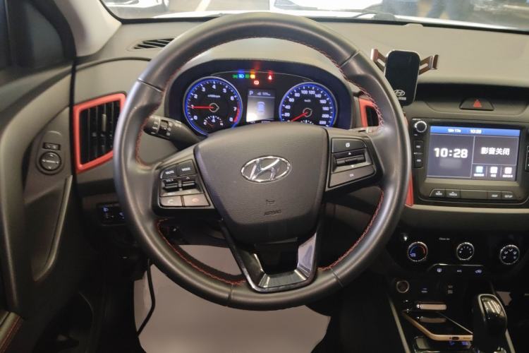 Used Hyundai ix25 2017 1.4T Automatic Smart Version Steering Wheel