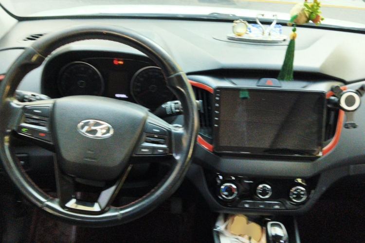 Used Hyundai ix25 2017 1.6L Automatic Smart Version Steering Wheel