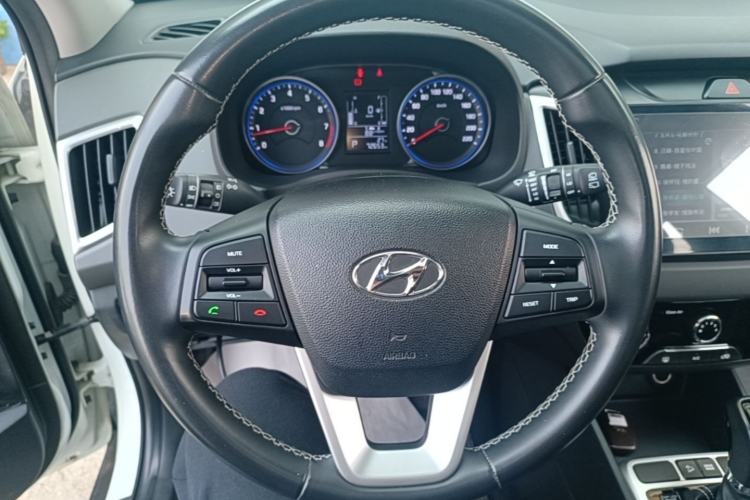Used Hyundai ix25 2017 1.6L Automatic Smart Version Steering Wheel