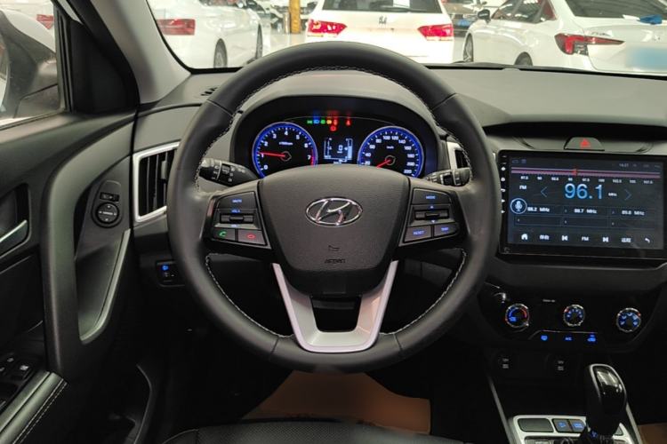 Used Hyundai ix25 2017 1.6L Automatic Smart Version Steering Wheel