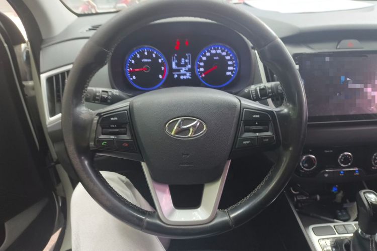 Used Hyundai ix25 2017 1.6L Automatic Smart Version Steering Wheel