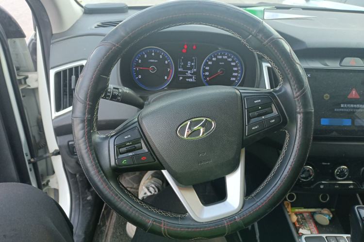 Used Hyundai ix25 2017 1.6L Automatic Smart Version Steering Wheel