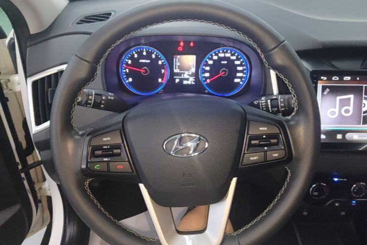 Used Hyundai ix25 2017 1.6L Automatic Smart Version Steering Wheel