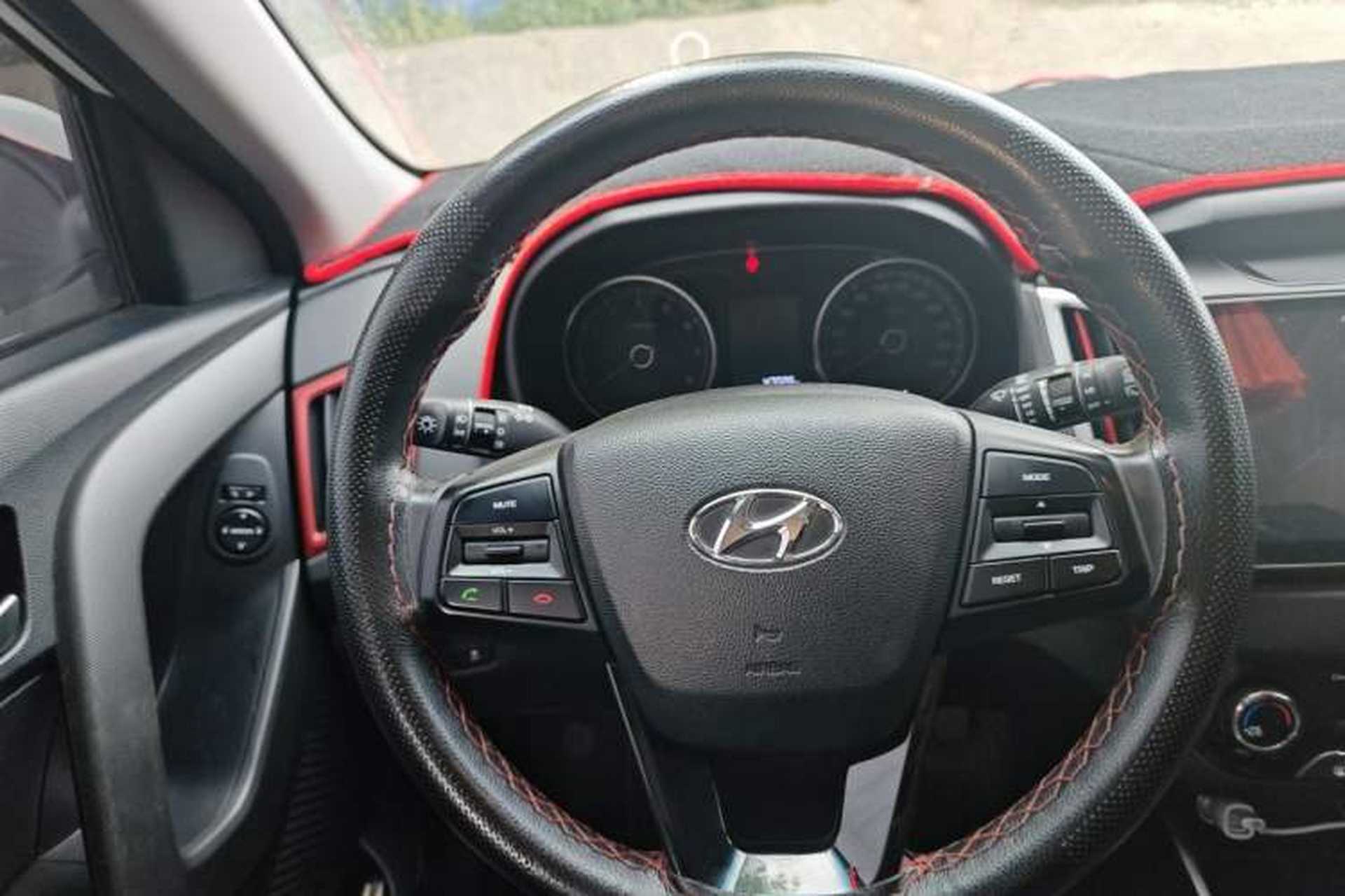 Used Hyundai ix25 2017 1.6L Automatic Smart Version Steering Wheel