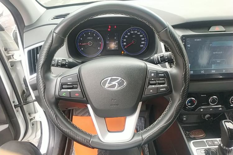 Used Hyundai ix25 2017 1.6L Automatic Smart Version Steering Wheel