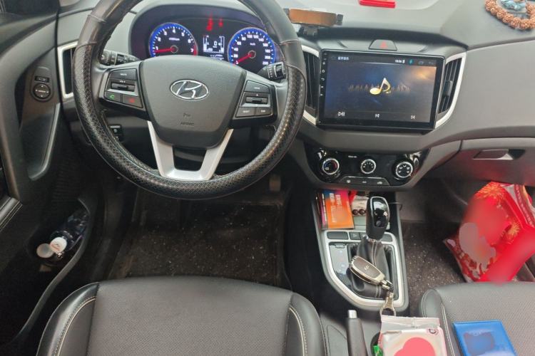 Used Hyundai ix25 2017 1.6L Automatic Smart Version Steering Wheel