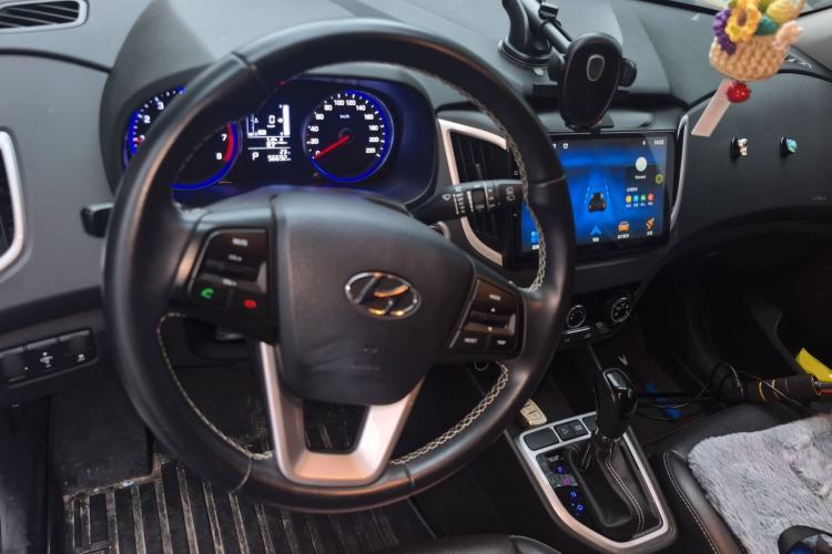 Used Hyundai ix25 2017 1.6L Automatic Smart Version Steering Wheel