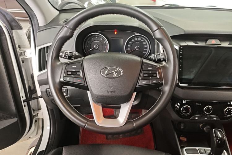 Used Hyundai ix25 2017 1.6L Automatic Smart Version Steering Wheel