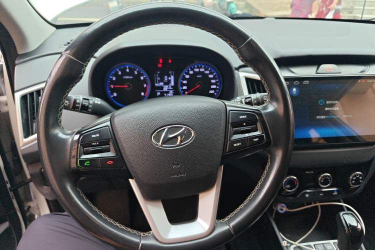 Used Hyundai ix25 2017 1.6L Automatic Smart Version Steering Wheel