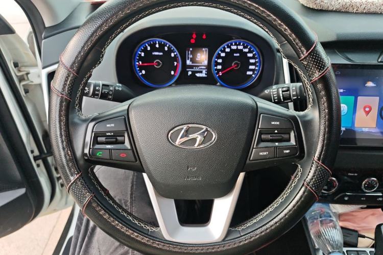 Used Hyundai ix25 2017 1.6L Automatic Smart Version Steering Wheel