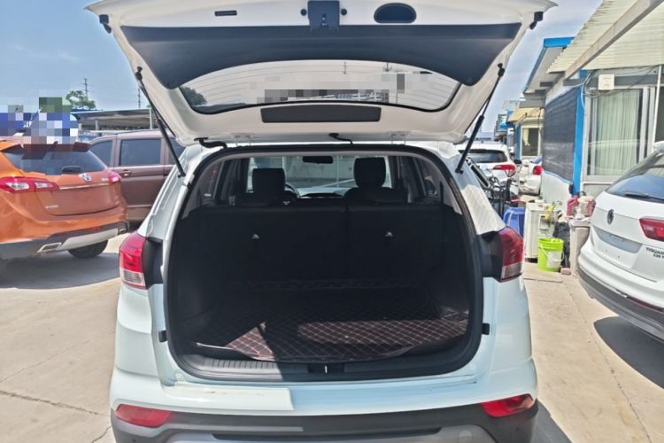 Used Hyundai ix25 2017 1.4T Automatic Smart Version Trunk