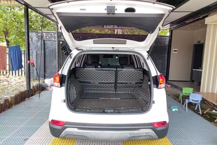 Used Hyundai ix25 2017 1.6L Automatic Smart Version Trunk