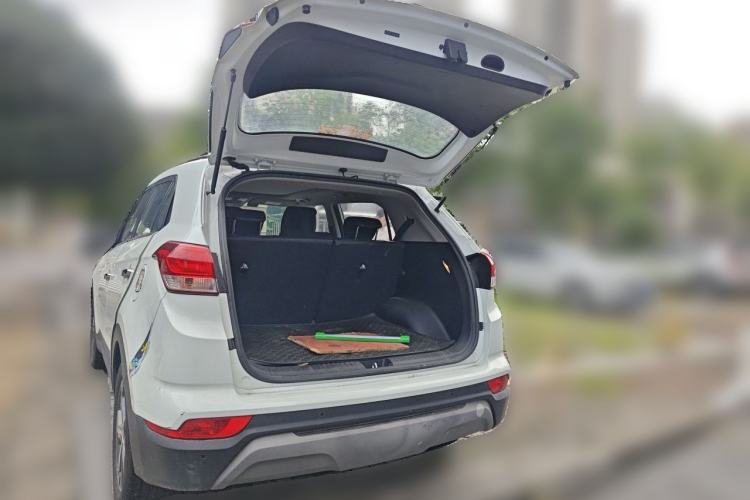 Used Hyundai ix25 2017 1.6L Automatic Smart Version Trunk
