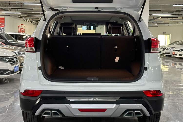 Used Hyundai ix25 2017 1.6L Automatic Smart Version Trunk