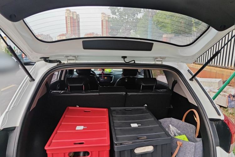 Used Hyundai ix25 2017 1.6L Automatic Smart Version Trunk