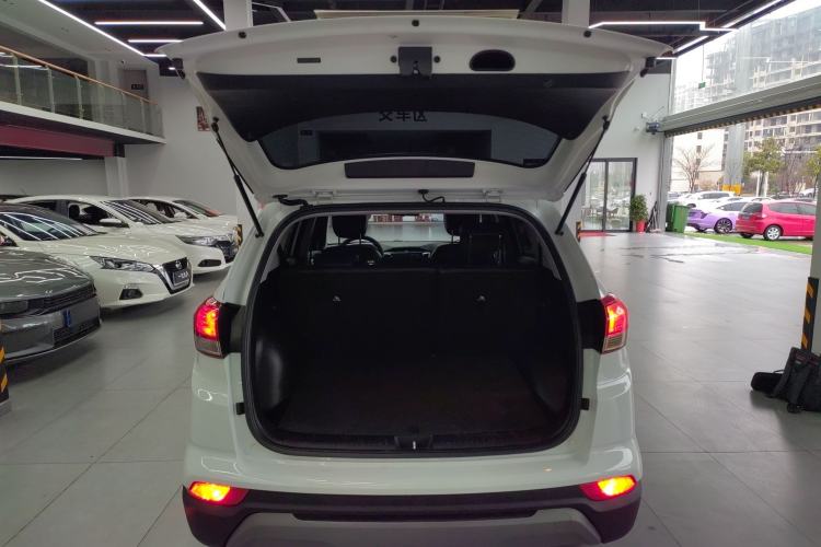 Used Hyundai ix25 2017 1.6L Automatic Smart Version Trunk