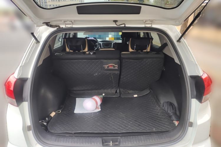 Used Hyundai ix25 2017 1.6L Manual Fashion Model Trunk