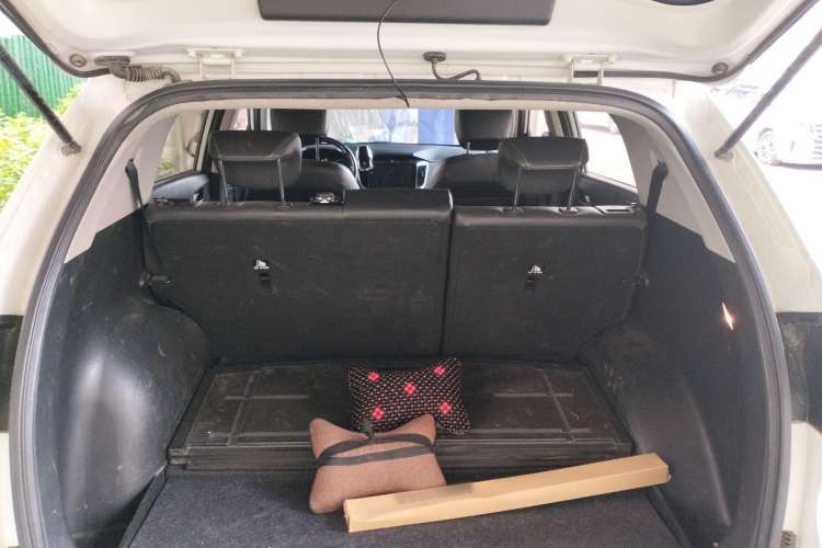 Used Hyundai ix25 2017 1.6L Automatic Smart Version Trunk