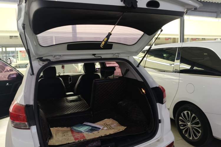 Used Hyundai ix25 2017 1.6L Automatic Smart Version Trunk