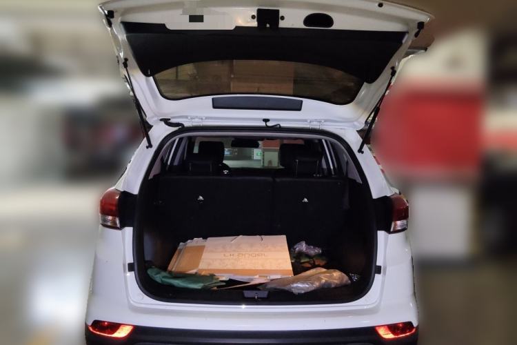 Used Hyundai ix25 2017 1.6L Manual Fashion Model Trunk