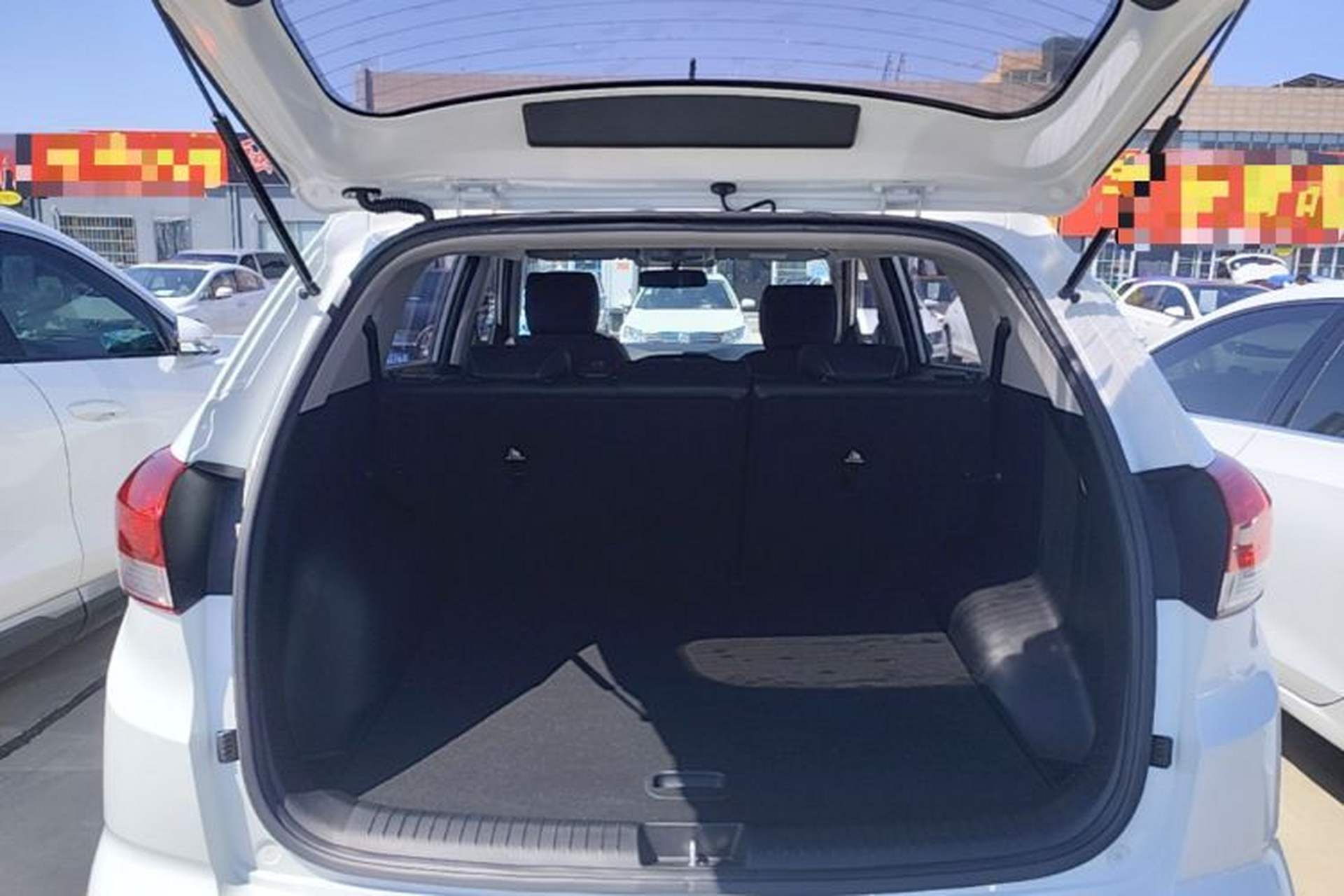Used Hyundai ix25 2017 1.6L Automatic Smart Version Trunk