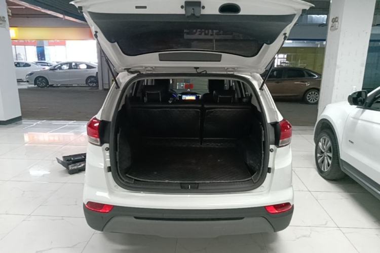 Used Hyundai ix25 2017 1.6L Automatic Smart Version Trunk