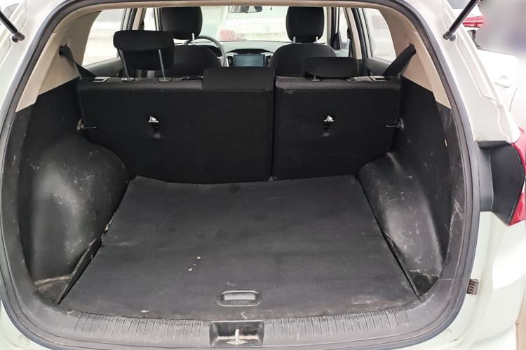 Used Hyundai ix25 2017 1.6L Manual Fashion Model Trunk