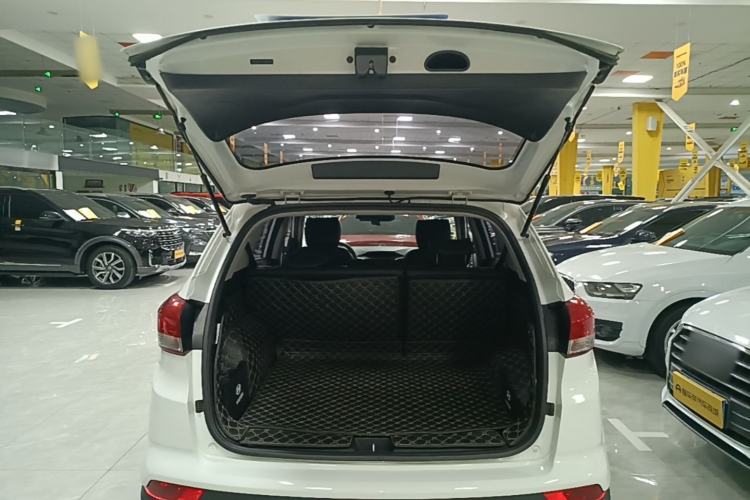 Used Hyundai ix25 2017 1.6L Automatic Smart Version Trunk
