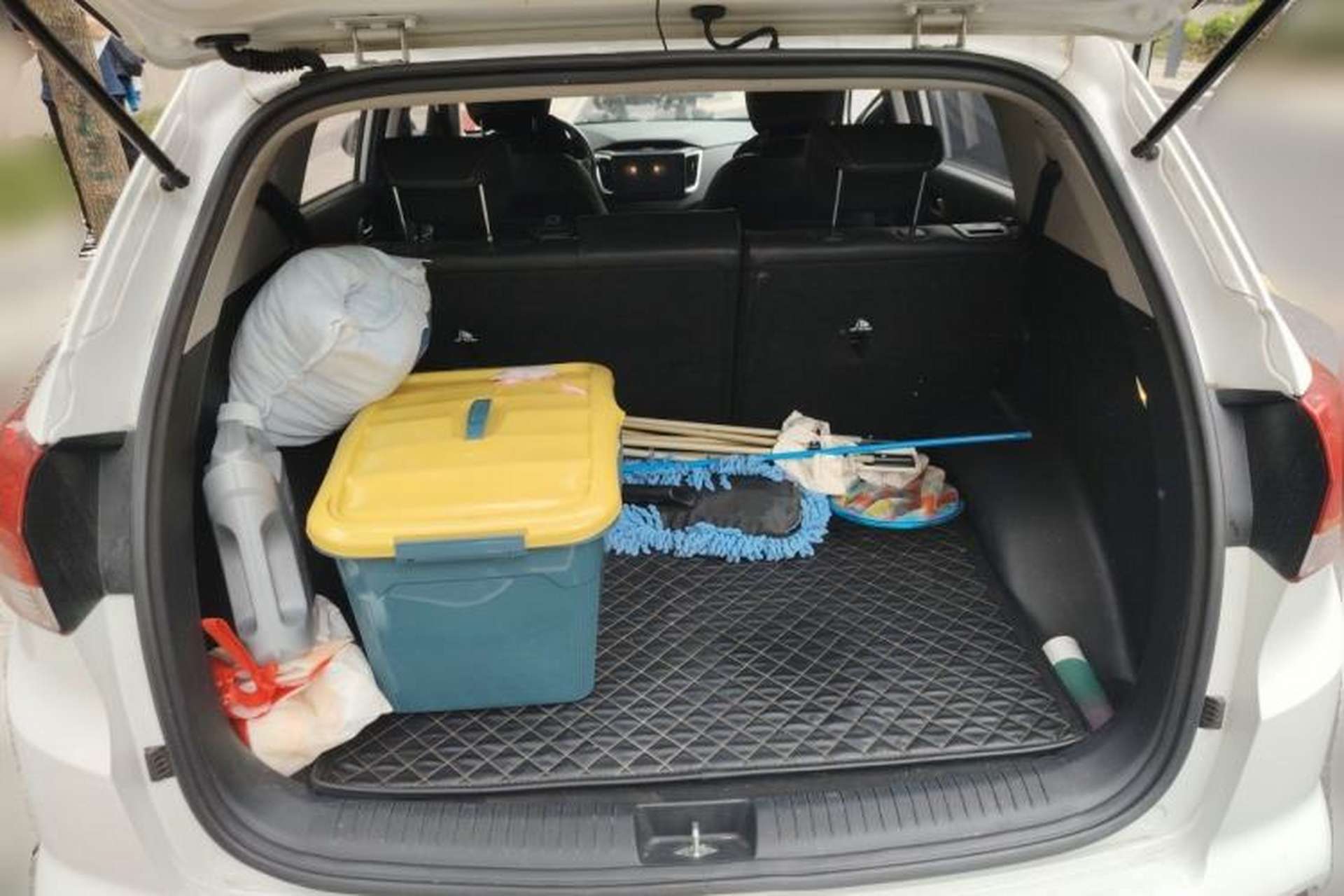 Used Hyundai ix25 2017 1.6L Automatic Smart Version Trunk