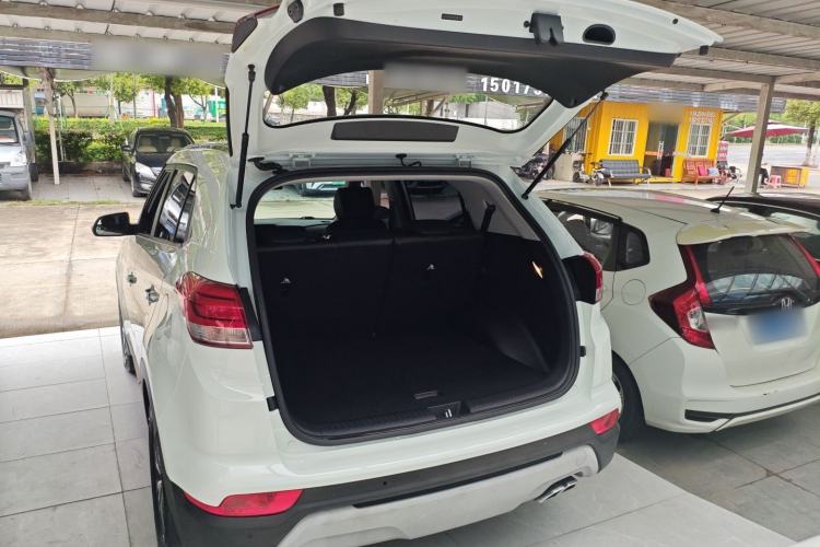 Used Hyundai ix25 2017 1.4T Automatic Smart Version Trunk