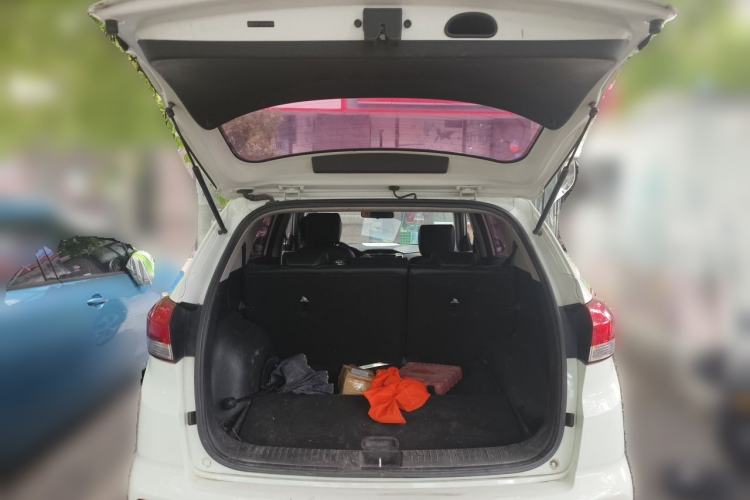 Used Hyundai ix25 2017 1.6L Automatic Smart Version Trunk