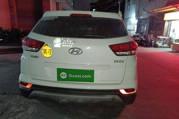Used Hyundai ix25 2017 1.6L Automatic Smart Version Trunk